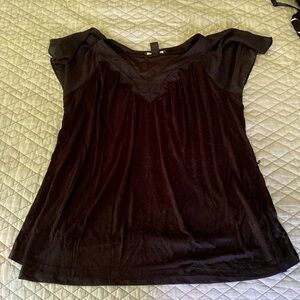 White House Black Market Short Sleeve Black Crinkle Style Blouse